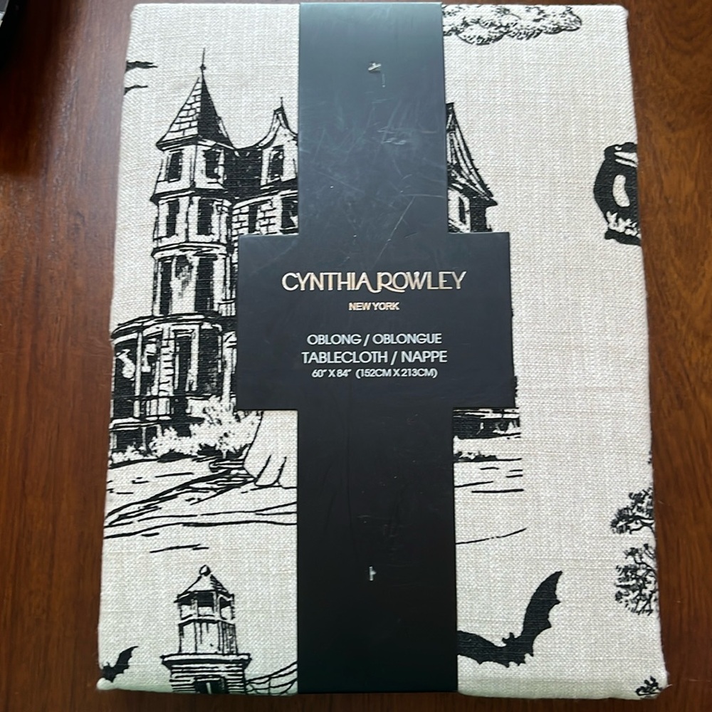 Cynthia Rowlet oblong Halloween tablecloth